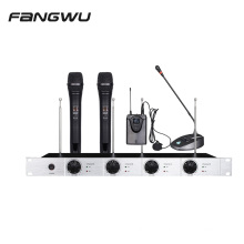 Wholesale 4 Channels Wireless Lavalier Mic Microphone With A Lapel